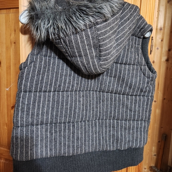 Womens limelight vest - Picture 8 of 8